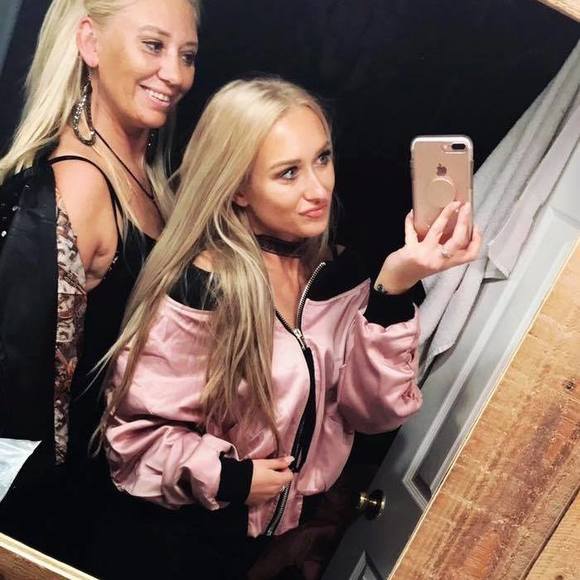 Meet your Posher, Edyta - Picture 1 of 1